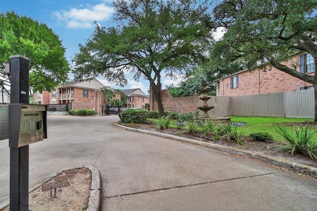 2255 Braeswood Park Drive 227, Houston, TX 77030