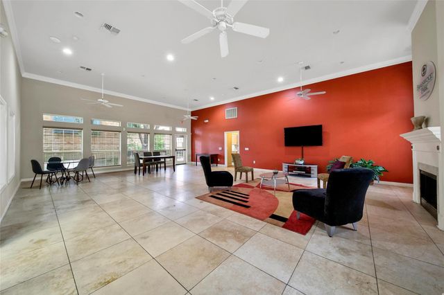 2255 Braeswood Park Drive 227, Houston, TX 77030