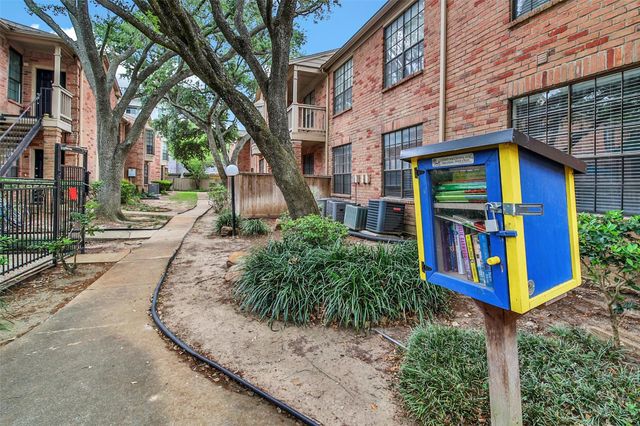 2255 Braeswood Park Drive 227, Houston, TX 77030