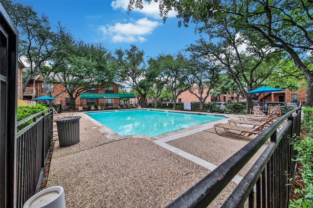 2255 Braeswood Park Drive 227, Houston, TX 77030