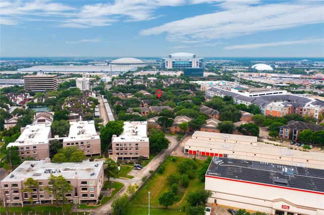 2255 Braeswood Park Drive 227, Houston, TX 77030