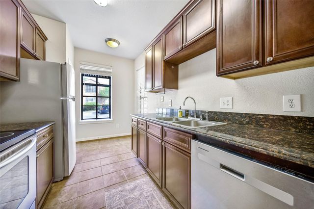 2255 Braeswood Park Drive 227, Houston, TX 77030