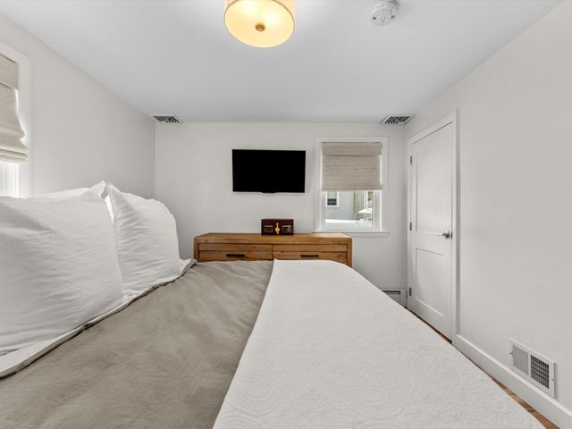 29 Prospect St, Ashland, MA 01721