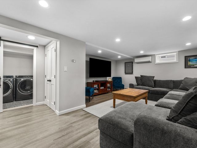 29 Prospect St, Ashland, MA 01721