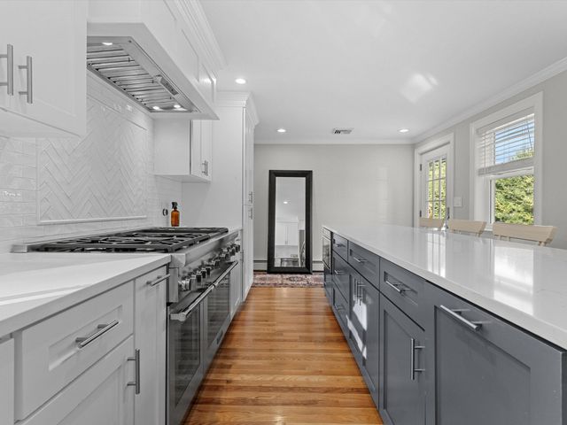 29 Prospect St, Ashland, MA 01721