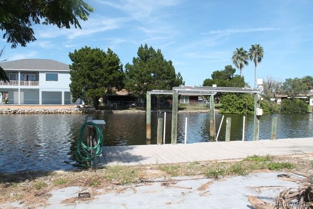 11725 W Bayshore Drive, Crystal River, FL 34429