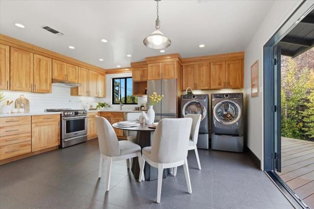 1935 Walnut Grove Avenue, San Jose, CA 95126