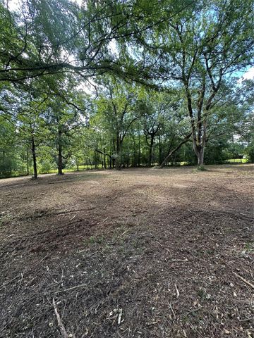 15440 Crape Myrtle Ln Lane, Navasota, TX 77868