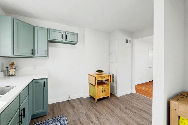 2046 S Greenwood Ave, Wichita, KS 67211