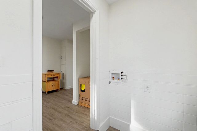 2046 S Greenwood Ave, Wichita, KS 67211