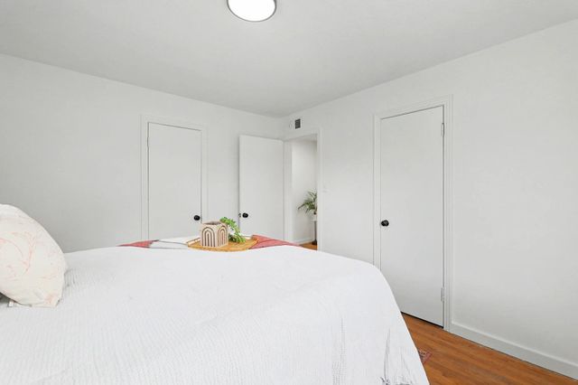 2046 S Greenwood Ave, Wichita, KS 67211