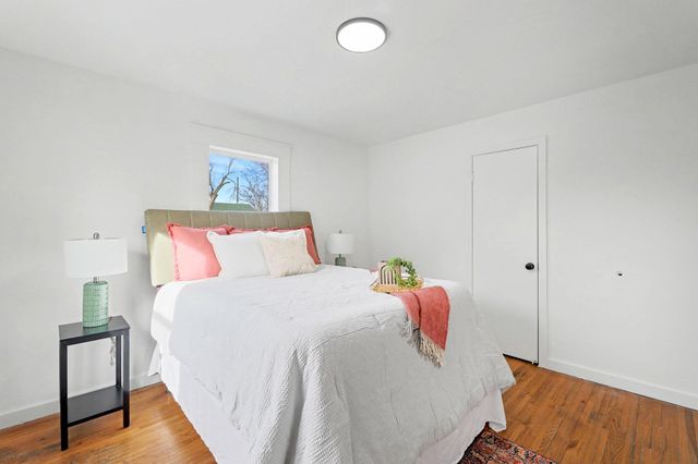 2046 S Greenwood Ave, Wichita, KS 67211