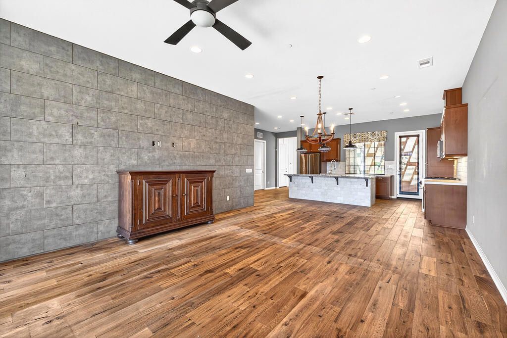 Image 11 of property listing at 3900 Via Amalfi 2, Palm Desert, CA 92260