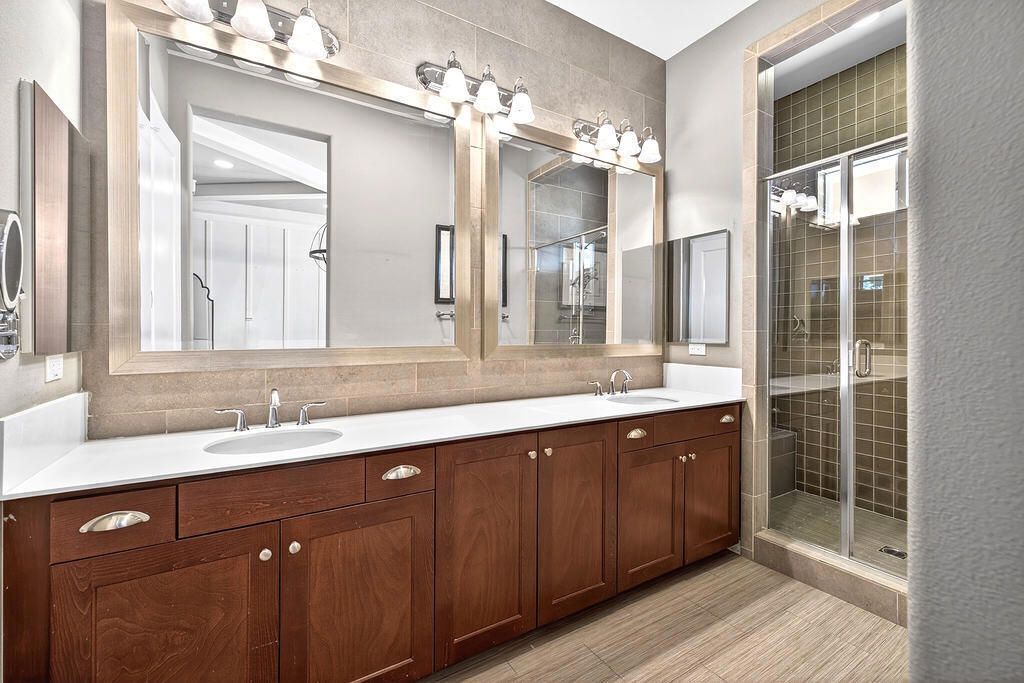 Image 16 of property listing at 3900 Via Amalfi 2, Palm Desert, CA 92260