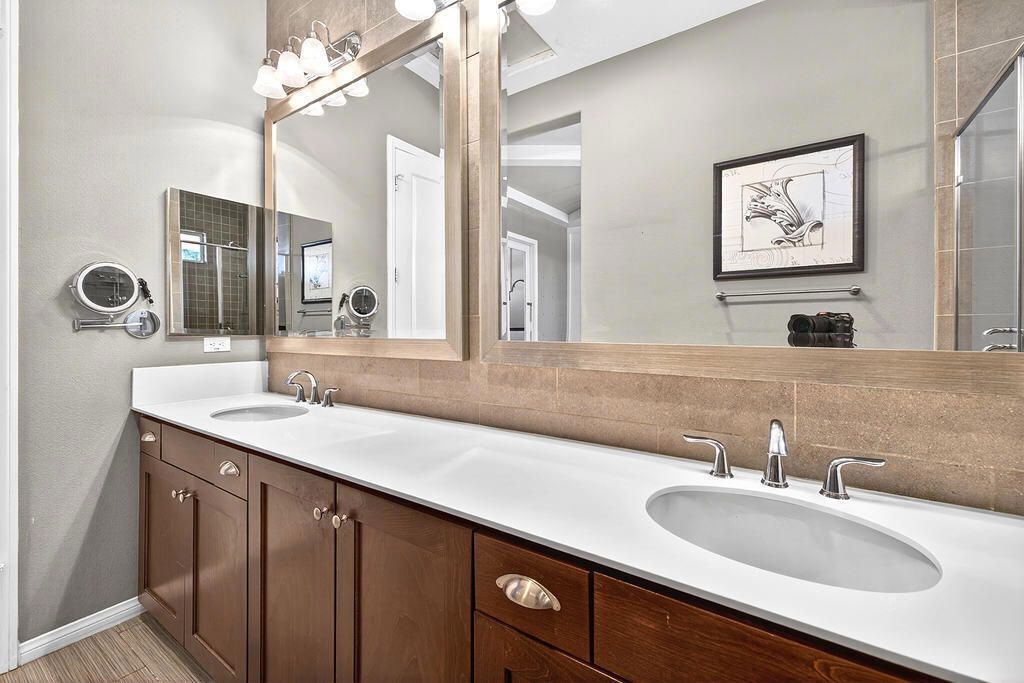 Image 17 of property listing at 3900 Via Amalfi 2, Palm Desert, CA 92260