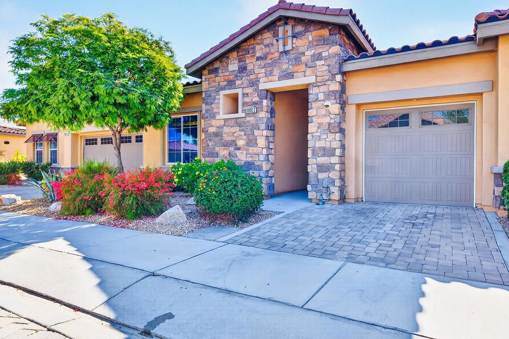 Image 2 of property listing at 3900 Via Amalfi 2, Palm Desert, CA 92260