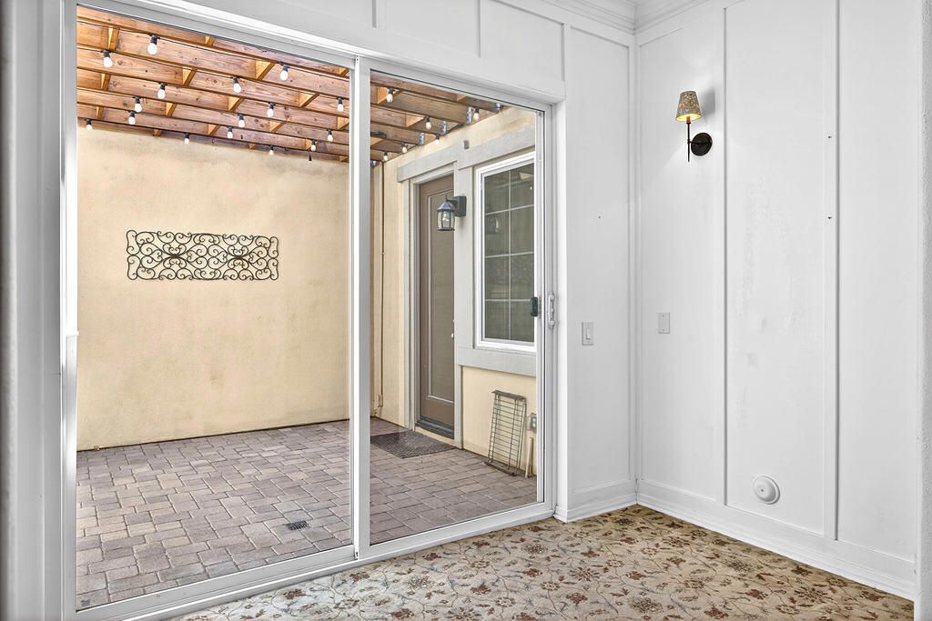 Image 22 of property listing at 3900 Via Amalfi 2, Palm Desert, CA 92260