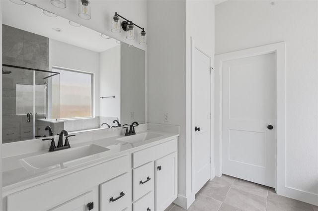 313 Rise Ln, Montgomery, TX 77316