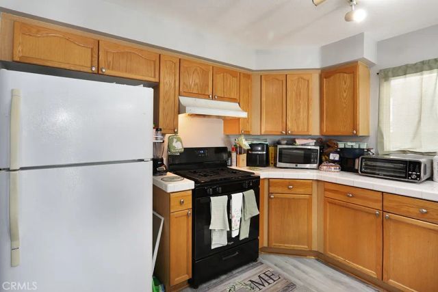 855 Blossomcreek, Corona, CA 92878