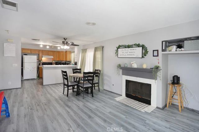 855 Blossomcreek, Corona, CA 92878