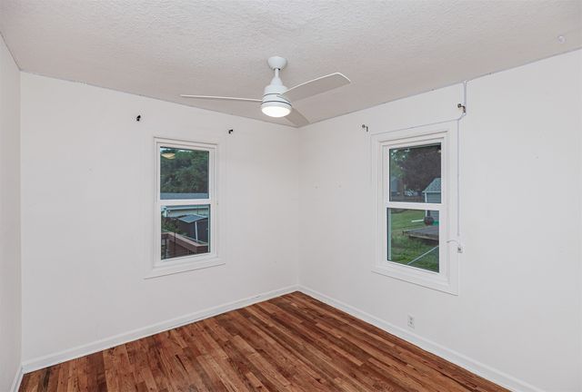 1512 E 32nd Street, Des Moines, IA 50317