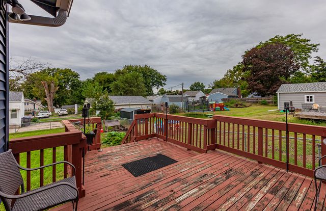 1512 E 32nd Street, Des Moines, IA 50317