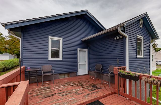 1512 E 32nd Street, Des Moines, IA 50317