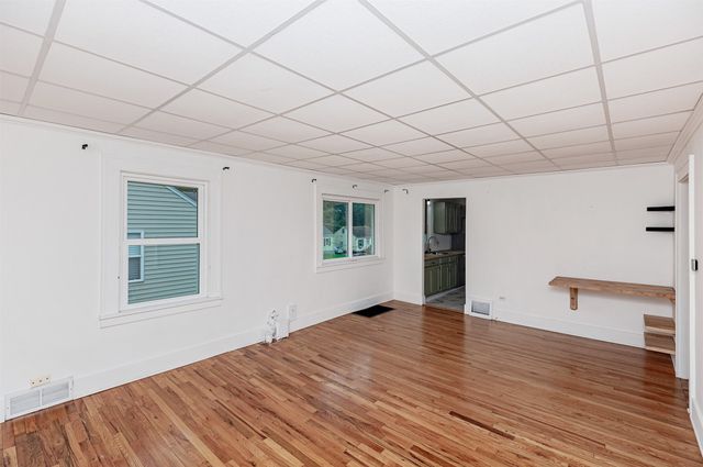 1512 E 32nd Street, Des Moines, IA 50317