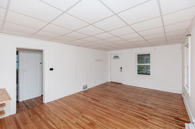 1512 E 32nd Street, Des Moines, IA 50317