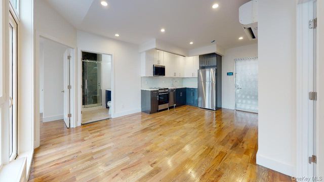 138-28 Queens Boulevard PH-7F, Briarwood, NY 11435