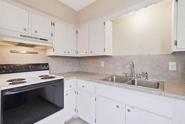 9029 18th Avenue S, Bloomington, MN 55425