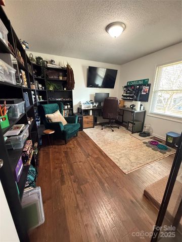 806 Walnut Street, Belmont, NC 28012