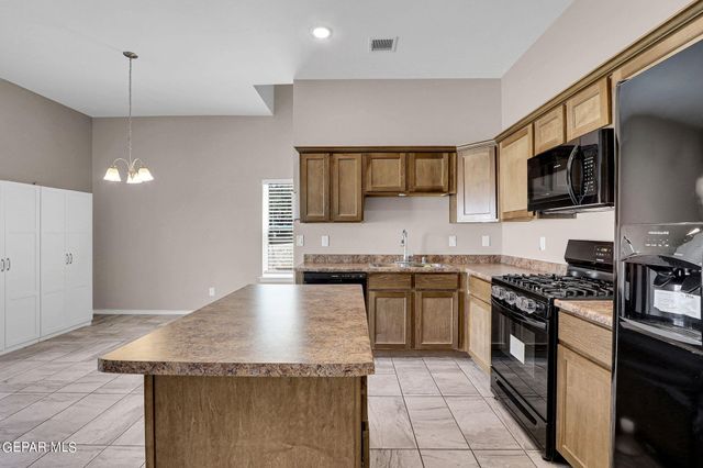 450 HC Gilbert Minjares Drive A, Socorro, TX 79927