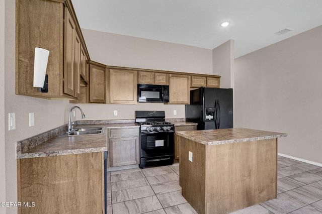 450 HC Gilbert Minjares Drive A, Socorro, TX 79927