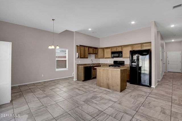 450 HC Gilbert Minjares Drive A, Socorro, TX 79927