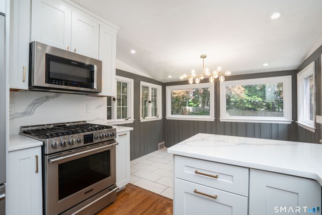 144 Haynes Road, West Hartford, CT 06117