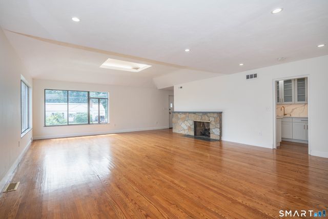 144 Haynes Road, West Hartford, CT 06117