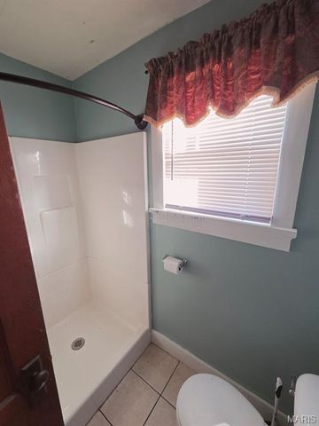 806 N 8th Street, Canton, MO 63435