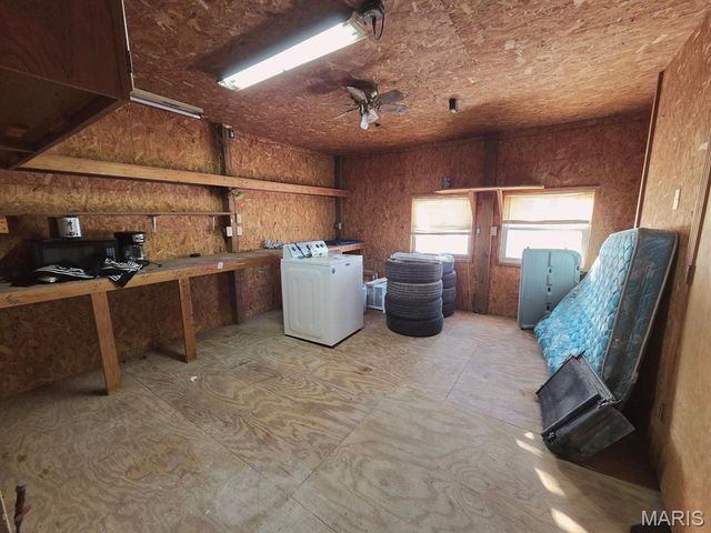 806 N 8th Street, Canton, MO 63435