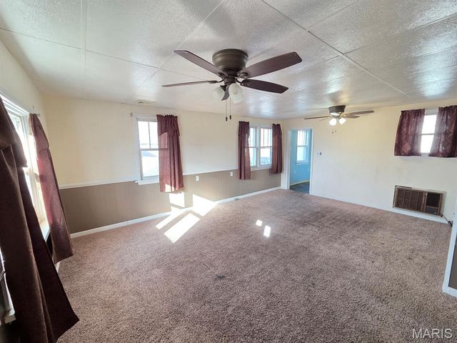 806 N 8th Street, Canton, MO 63435