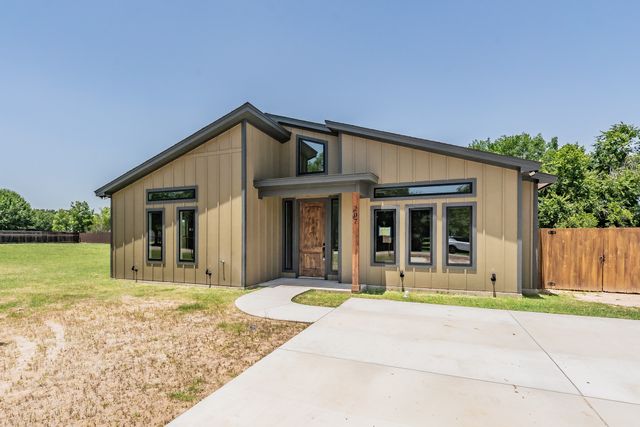 207 Stevens Street, Bridgeport, TX 76426