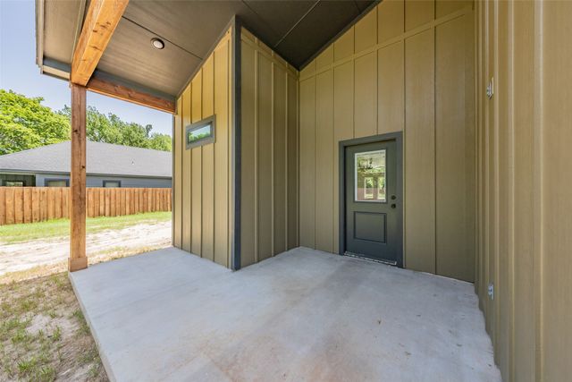 207 Stevens Street, Bridgeport, TX 76426