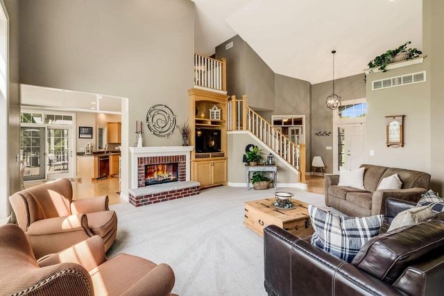 N34W33379 Hickory LANE, Nashotah, WI 53058