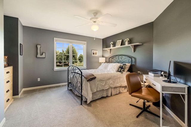 N34W33379 Hickory LANE, Nashotah, WI 53058