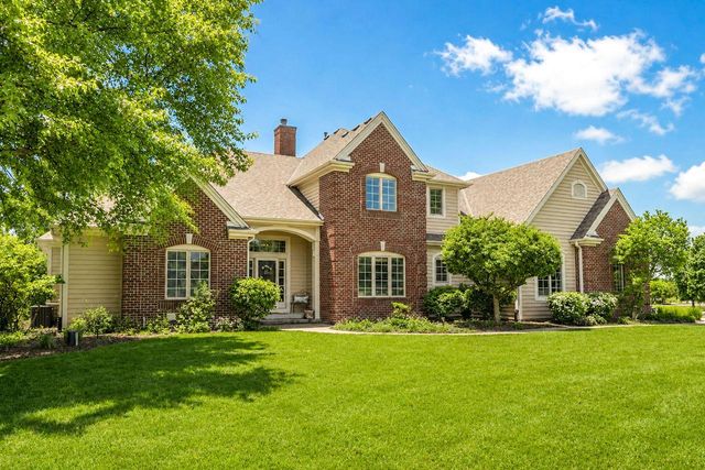 N34W33379 Hickory LANE, Nashotah, WI 53058