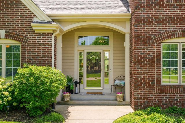 N34W33379 Hickory LANE, Nashotah, WI 53058