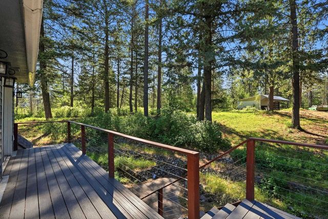 12120 E Deer Creek Rd, Chattaroy, WA 99003
