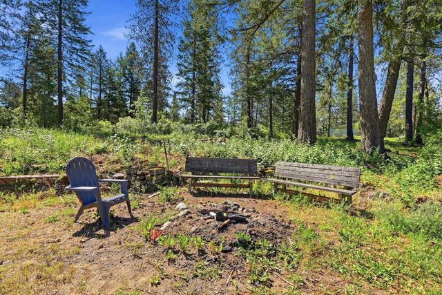 12120 E Deer Creek Rd, Chattaroy, WA 99003