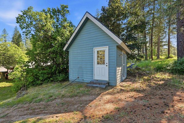 12120 E Deer Creek Rd, Chattaroy, WA 99003