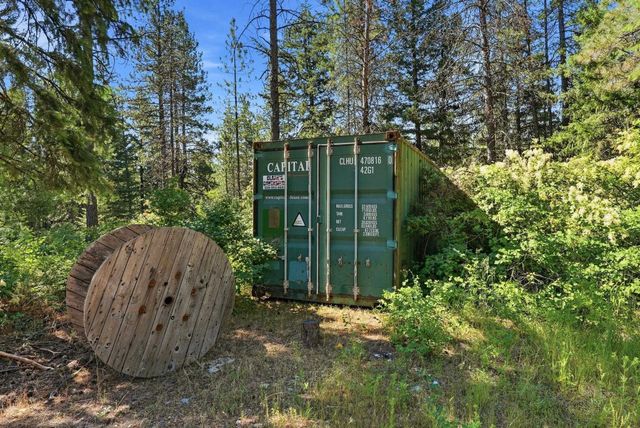 12120 E Deer Creek Rd, Chattaroy, WA 99003
